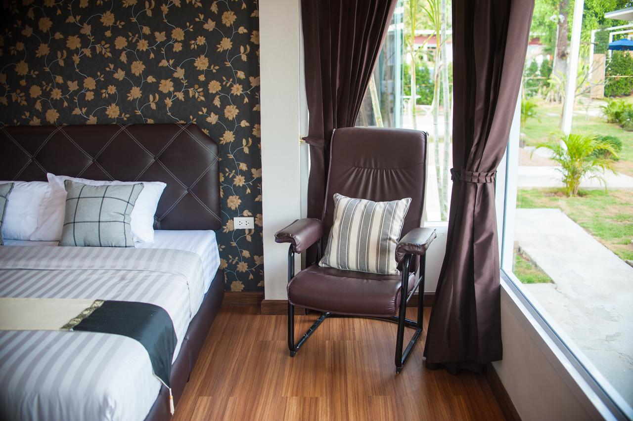 Bluemoon Riverside Phibun Mangsahan Exterior foto